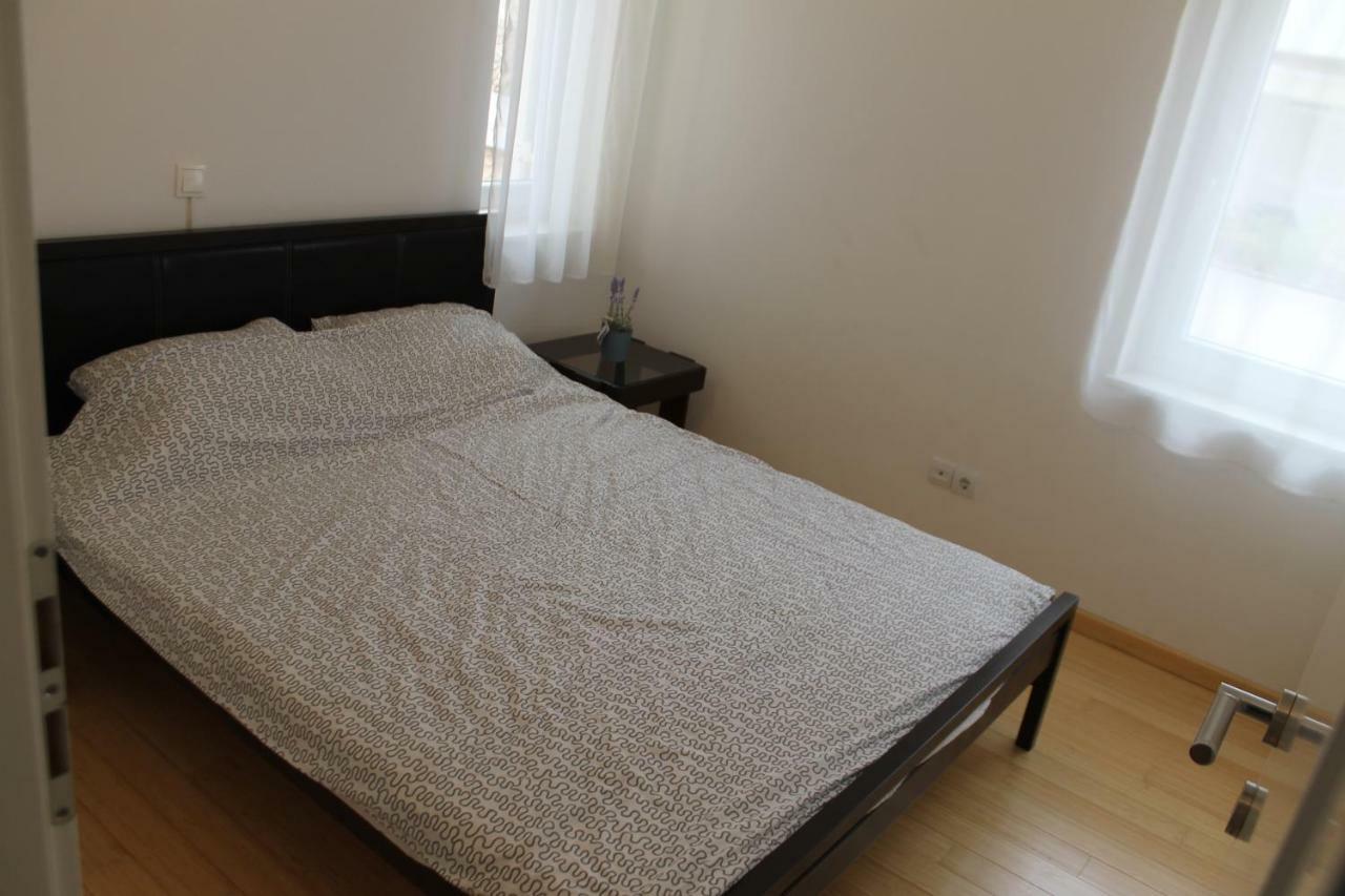 Apartman M&M Stara Novalja Buitenkant foto