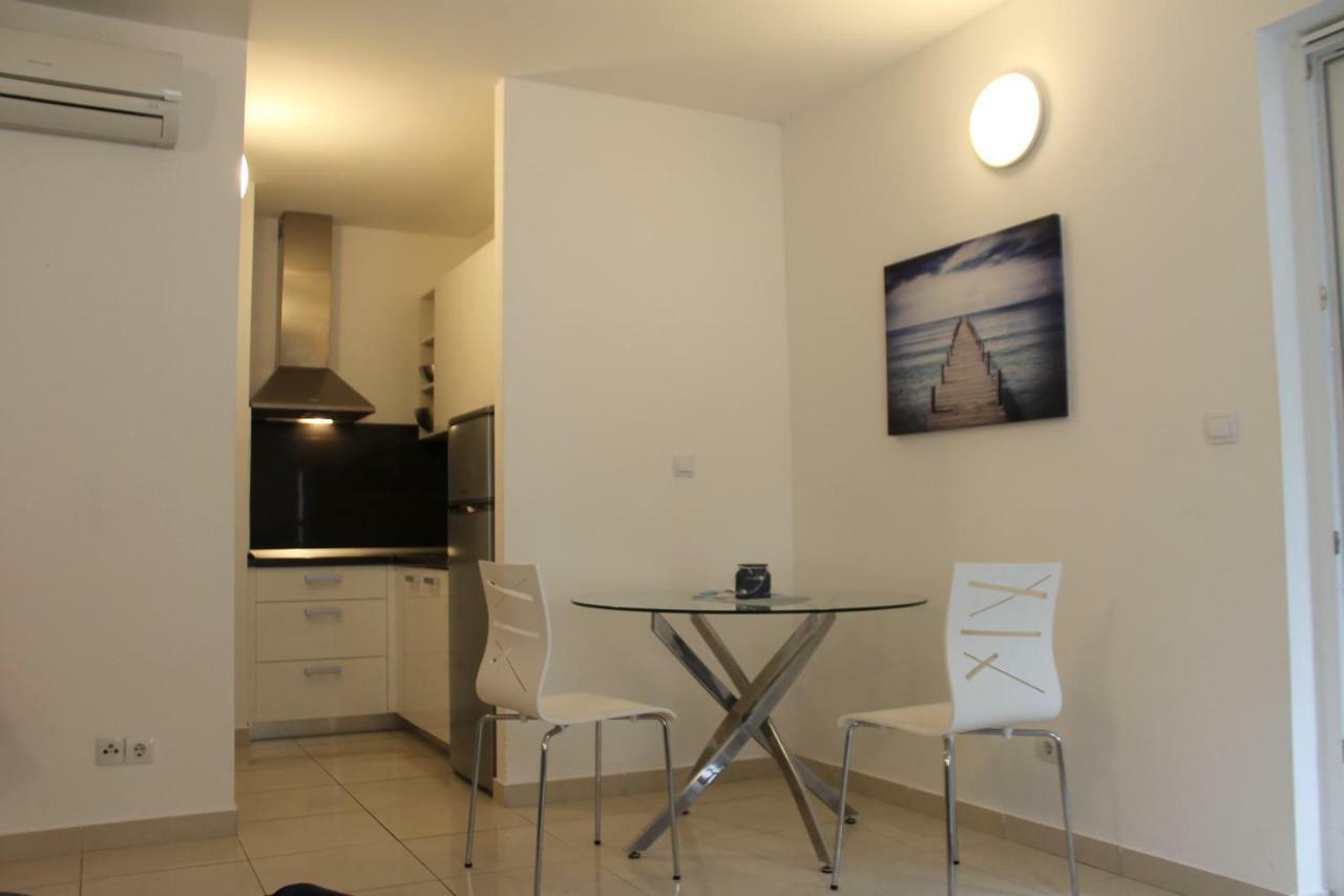 Apartman M&M Stara Novalja Buitenkant foto